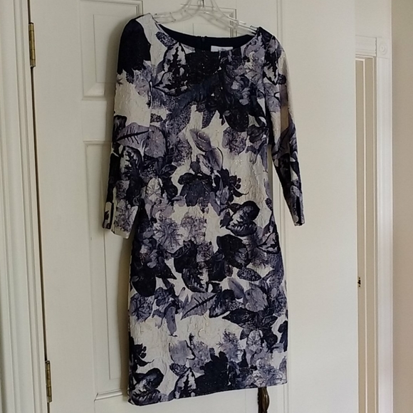 Dress - Picture 1 of 2